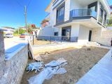 Ürkmez De Satılık Geniş Bahçeli 2+1 Villa